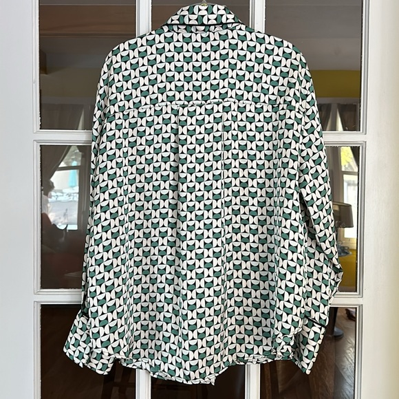 H&M Geometric Print Satin Feel Blouse - Picture 8 of 8
